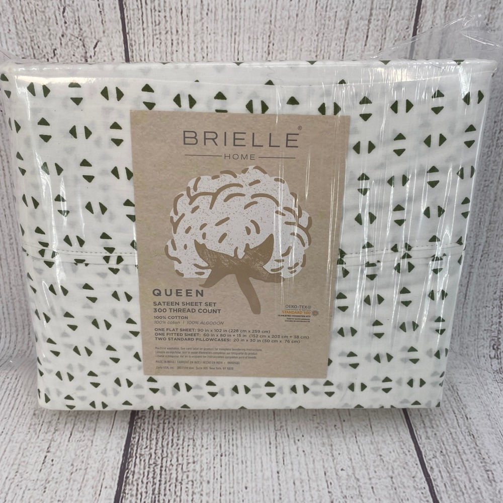 Brielle Home Sateen Sheet Set Queen White Green Geometric Triangle 300TC Cotton